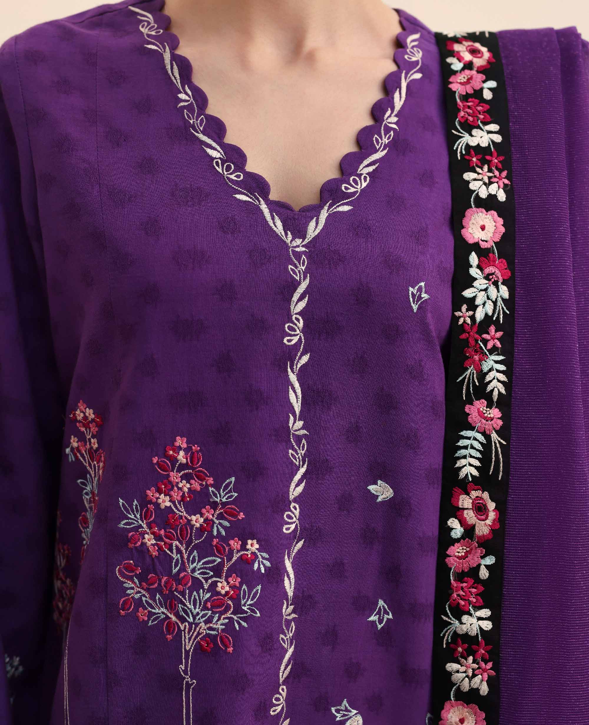 Violette - Image 5